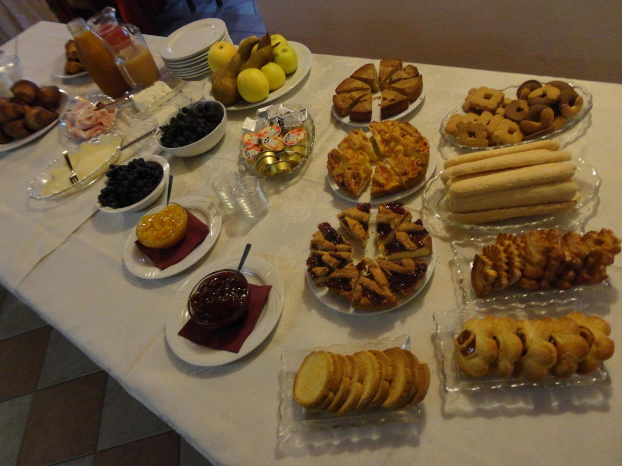 Bed and Breakfast Da Fabiana Bossolasco Екстер'єр фото