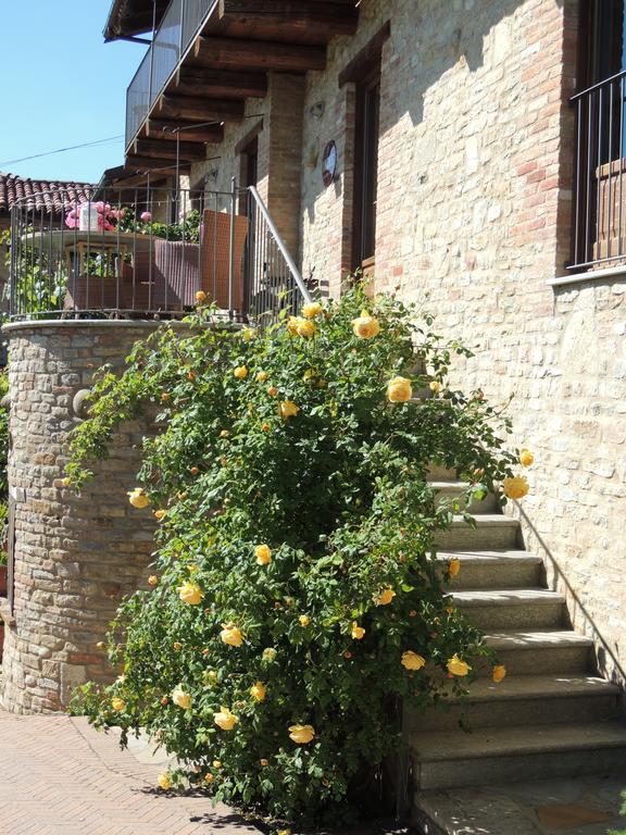 Bed and Breakfast Da Fabiana Bossolasco Екстер'єр фото
